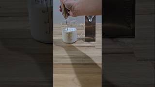 Aerolatte Handheld Milk Frother [upl. by Lupe]